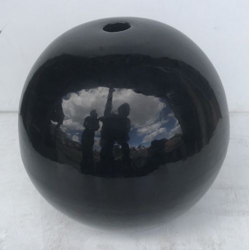 Ball - Glazed - Shiny Black w hole